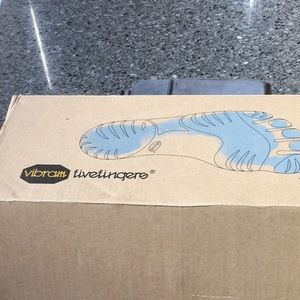 Mens Black Vibram fivefingers Running shoes EURO size 41 or USA 8